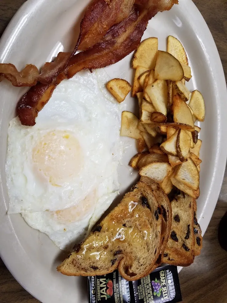 2 Eggs Bacon and Hashbrowns